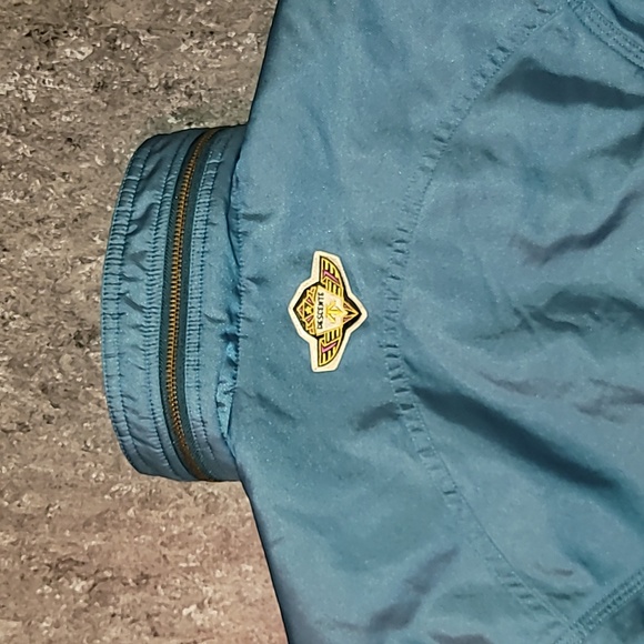 Vintage. DESCENTE. Ski & Snowboard Jacket. Never-worn. Men's Large/XL - Picture 15 of 16